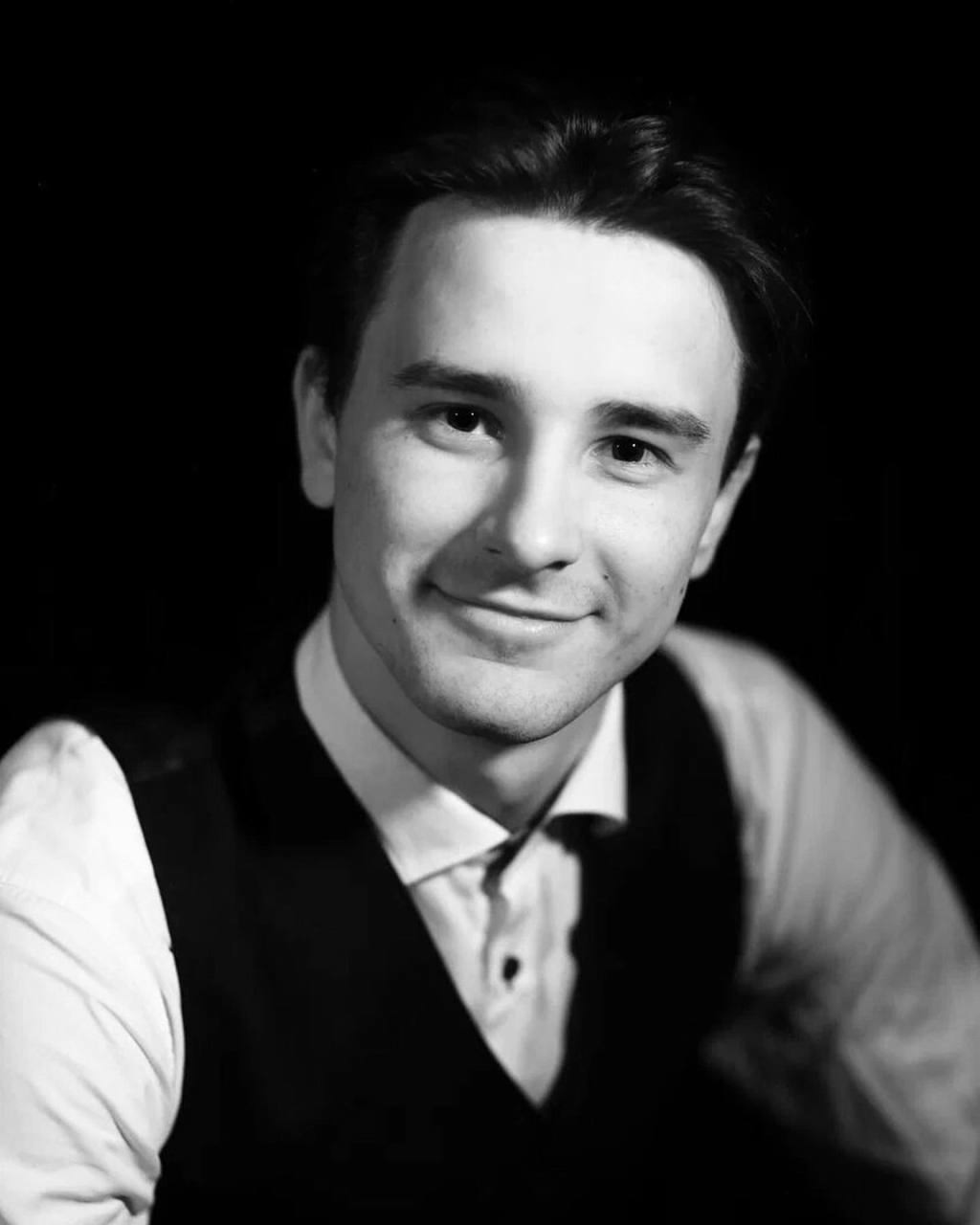 Комшилов Евгений